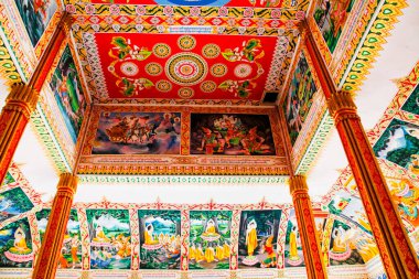 4000 DAKİKA, LAOS - 15 EYLÜL: 4000 adadaki tapınağın içi, 15 Eylül 2011.