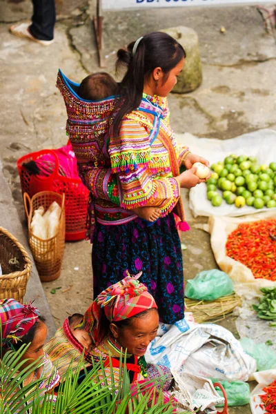 Bac Vietnam September Unidentified Women Flower Ong Ethnic Minority People — 图库照片