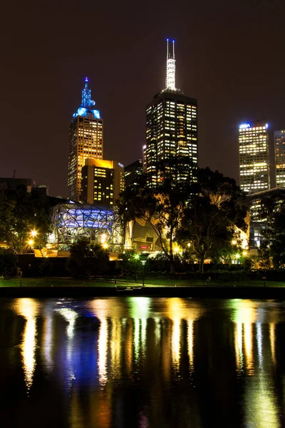 Melbourne Australia Dic Melbourne Cbd Night Panorama Flinders Station Yarra — Foto de Stock