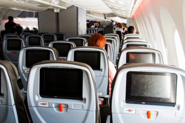 CAIRNS, AUSTRALIA - 3 Aralık 2013 tarihinde Cairns 'den Melbourne' a uçuş sırasında Yeni Boeing 787 Dreamliner 'ın İçişleri. Jet Star tarafından satın alınan ilk hayalperest..