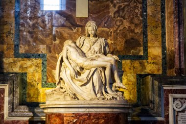 Michelangelo 'nun Pieta' sı Roma 'daki Aziz Peter Bazilikası' nda..