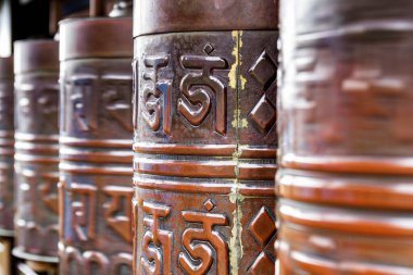 Japon çanları Kyoto tapınağına iyi şans getirdikleri için.