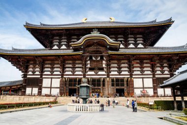 Japonya, Nara 'daki Todaiji Tapınağı. Dünyanın en büyük ahşap binası ve dünya mirası alanı..