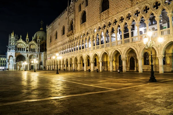 Monumento Piazza San Marco Venecia — Foto de Stock