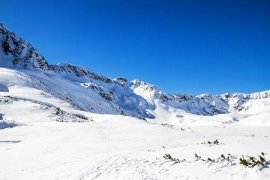 Dağ vadisi karı, Dolina Pieciu Stawow, Yüksek Tatra Dağları, Polonya