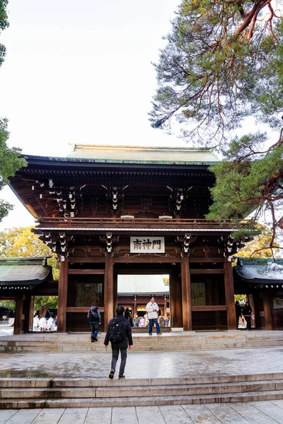Editoriale Persone Che Visitano Santuario Meiji Jingu Nel Centro Tokyo — Foto Stock