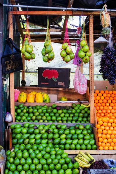 Hel Del Tropiska Frukter Utomhusmarknaden Sri Lanka — Stockfoto