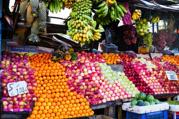 Hel Del Tropiska Frukter Utomhusmarknaden Sri Lanka — Stockfoto