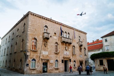 Hırvatistan 'ın Trogir kentine uçak indi