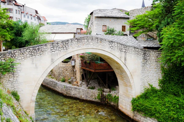Uma Ponte Menor Cidade Velha Mostar — Fotografia de Stock