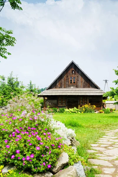 Gammalt Trähus Exteriör — Stockfoto