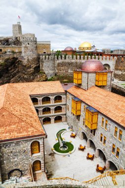 Gürcistan 'daki Achalciche kalesinin antik mimarisi.