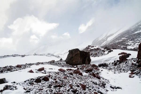 ゲゲゲジ氷河 ハイキングカズベク山 コーカサス グルジア — ストック写真