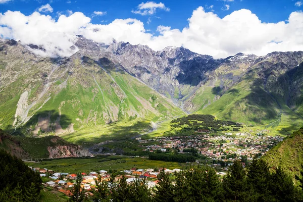 Kazbegi Stepantsminda Ville Géorgie — Photo