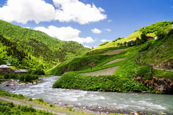 Vila Perto Ushguli Aldeia Habitada Mais Alta Europa Cáucaso Svaneti — Fotografia de Stock