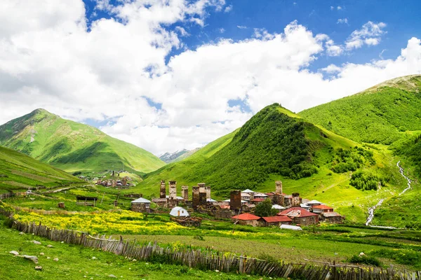 Ushguli Pueblo Habitado Más Alto Europa Cáucaso Alto Svaneti Patrimonio — Foto de Stock