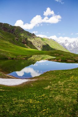 Koruldi göllerinin inanılmaz doğa manzarası