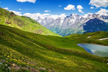 Koruldi göllerinin inanılmaz doğa manzarası