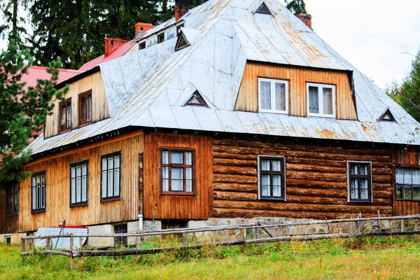 Гірський Готель Бескид Сласкі Польща — стокове фото