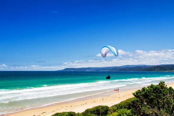 Great Ocean Road Australien November Australischer Gleitschirm Fliegt November 2013 — Stockfoto