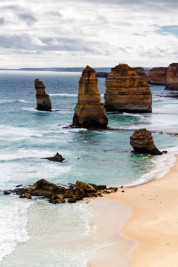 12 Havari, Büyük Okyanus Yolu 'nun ünlü simgesi, Victoria, Avustralya