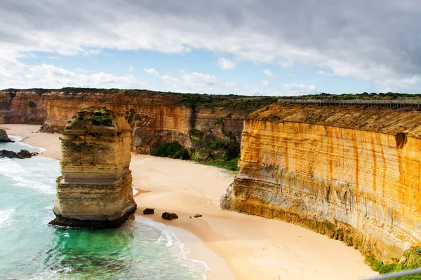 12 Havari, Büyük Okyanus Yolu 'nun ünlü simgesi, Victoria, Avustralya