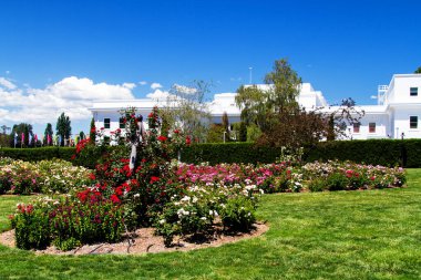 CANBERRA - 20 Kasım 2013 'te Avustralya' nın Canberra kentinde Eski Parlamento Binası manzarası. Eski Parlamento Binası, 1927-1988 yılları arasında Avustralya Parlamentosu 'nun eviydi. John Murdoch tarafından tasarlandı..