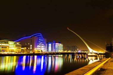Samuel Beckett Köprüsü, Dublin, İrlanda