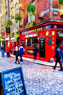 Cazibe, bar, bira, aydınlık, bina, şehir, renkli, varış noktası, bölge, içki, Dublin, eğlence, Avrupa, Avrupa, akşam, dış, ünlü, yemek, tarihi, ev, İrlanda, lamba, şehir simgesi, ışıklar, gece hayatı, gece hayatı, gece sahnesi,