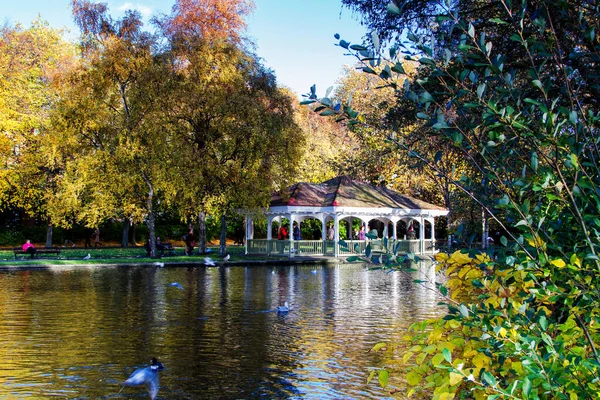 Gazebo Parque Stephen Green Dublin República Irlanda — Fotografia de Stock