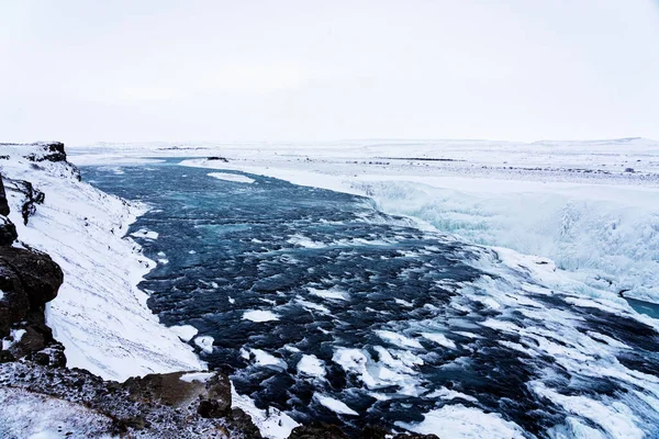 Gullfoss Falls Islandu Zimě Kdy Jsou Vodopády Částečně Zamrzlé — Stock fotografie