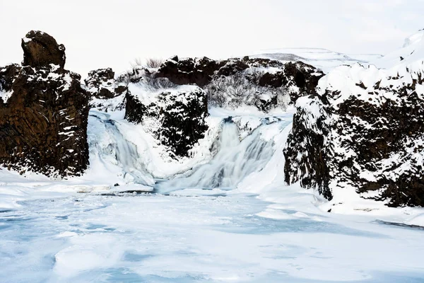 Καταρράκτης Hjalparfoss Στην Ισλανδία Χειμώνα — Φωτογραφία Αρχείου