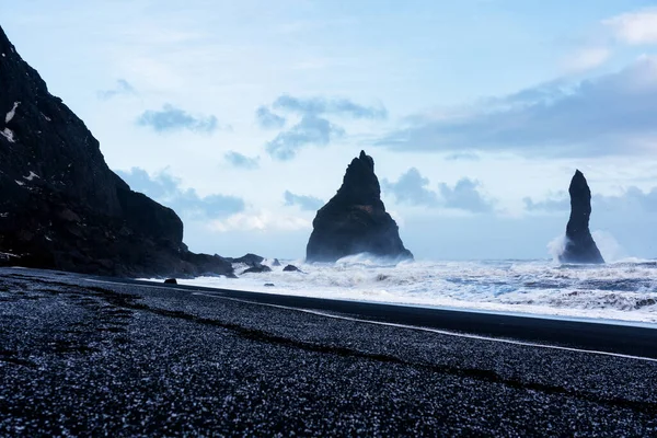 Plage Sable Noir Reynisfjara Mont Reynisfjall Depuis Promontoire Dyrholaey Sur — Photo