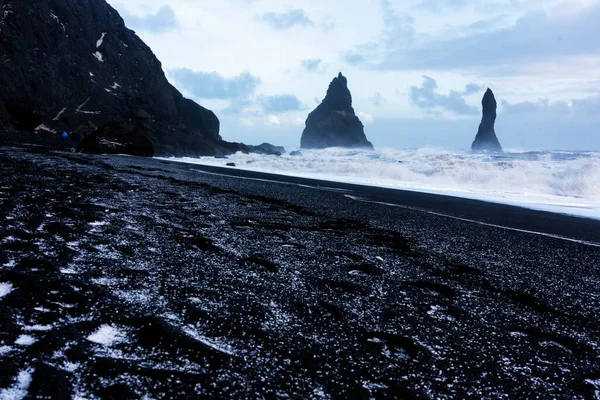 Plage Sable Noir Reynisfjara Mont Reynisfjall Depuis Promontoire Dyrholaey Sur — Photo