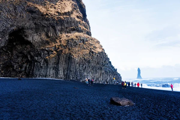 Plage Sable Noir Reynisfjara Mont Reynisfjall Depuis Promontoire Dyrholaey Sur — Photo