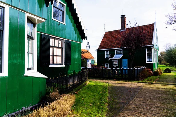 Живописный Вид Традиционные Дома Канала Исторической Деревне Zaanse Schans Реке — стоковое фото