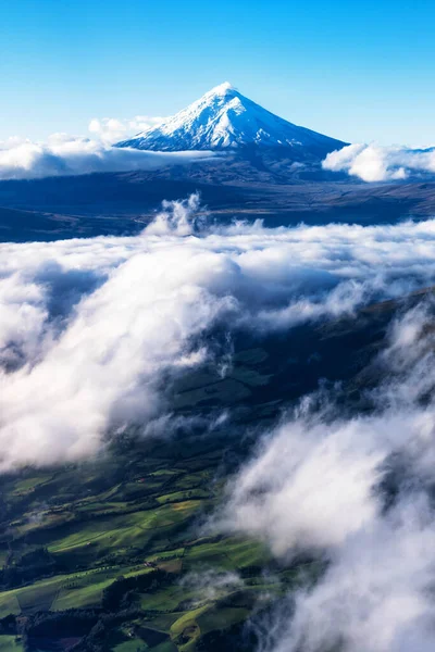 Θέα Στα Βουνά Τις Κοιλάδες Και Ηφαίστεια Από Ένα Αεροπλάνο — Φωτογραφία Αρχείου