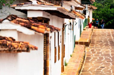 Kolombiya 'nın Santander ilindeki Barichara kentinin manzarası. Barichara popüler bir turizm merkezi ve hafta sonu geçidi. Seçici odak