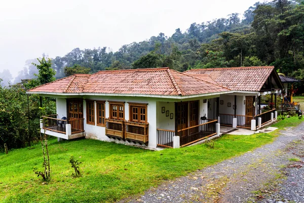 Manizales Kolumbien Nov 2019 Bauernhaus Ländlichen Bergigen Teil Kolumbiens Zwischen — Stockfoto