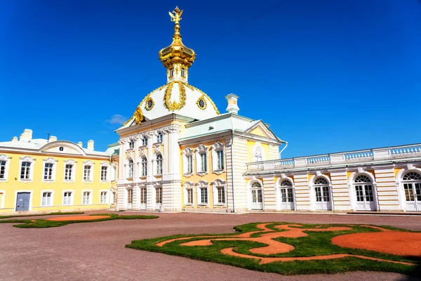 Peterhof Russia Aprile 2019 Gran Palazzo Petergof San Pietroburgo Russia — Foto Stock