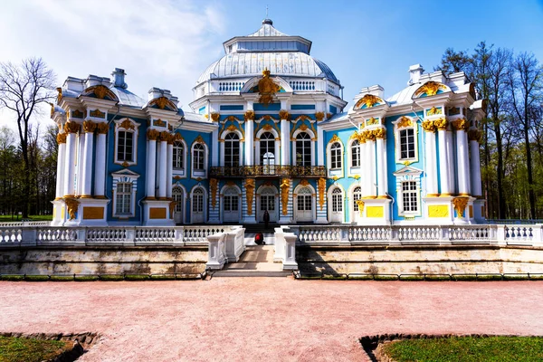 Petersburg Rusia Abril 2019 Pabellón Del Hermitage Parque Royal Catherine —  Fotos de Stock