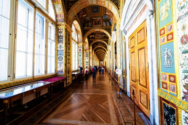Saint Petersburg Venäjä Huhtikuu 2019 Valtion Eremitaasi Taiteen Kulttuurin Museo — kuvapankkivalokuva