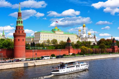 Köprüden Moskova Kremlin manzarası, Rusya