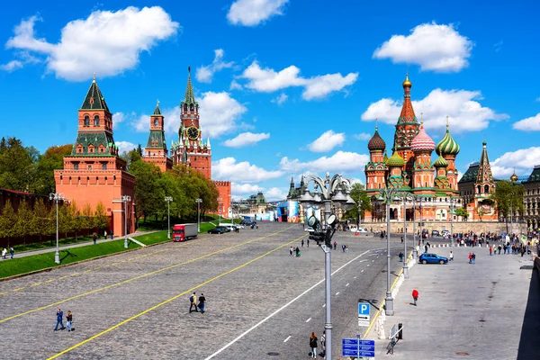 Moscow Rusland Mei 2019 Basiliuskathedraal Muren Van Het Kremlin Het — Stockfoto
