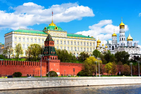 Uitzicht Het Moskou Kremlin Vanaf Brug Rusland — Stockfoto