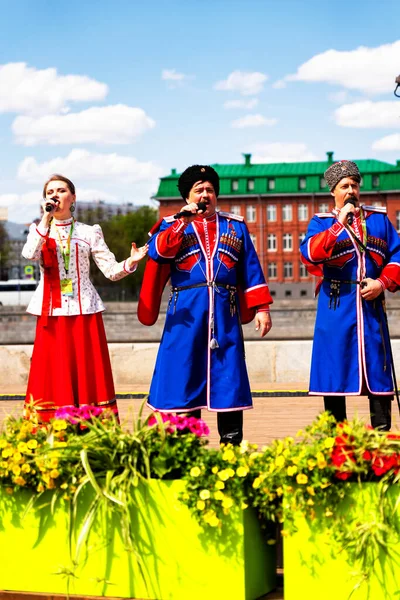 モスクワ ロシア 5月5 2019 モスクワ祭りで曲を演奏するアーティスト モスクワ春のカペラ — ストック写真