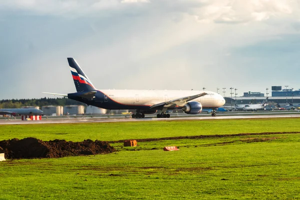 Moscow Russia Mayıs 2019 Sheremietievo Havaalanından Kalkmaya Hazır Uçak — Stok fotoğraf