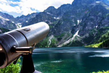 Yüksek Tatras Dağları, Preov Bölgesi 'nde Slovakya sınırı boyunca uzanan ve Polonya' nın güneyinde bulunan bir dağ silsilesidir..