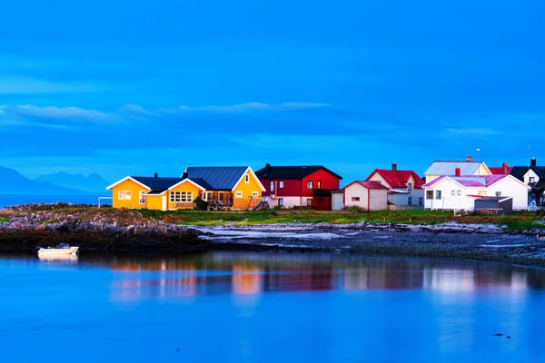Casas Rurales Noruegas Andenes Andoya Islas Lofoten Noruega Efecto Agua —  Fotos de Stock