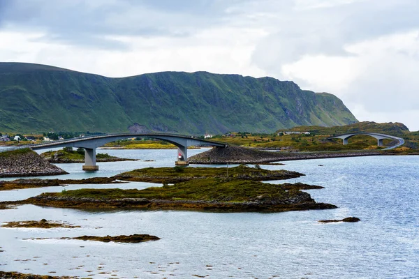 Fredvang Bridges Uma Vista Típica Baía Lofoten Cena Belo Dia — Fotografia de Stock